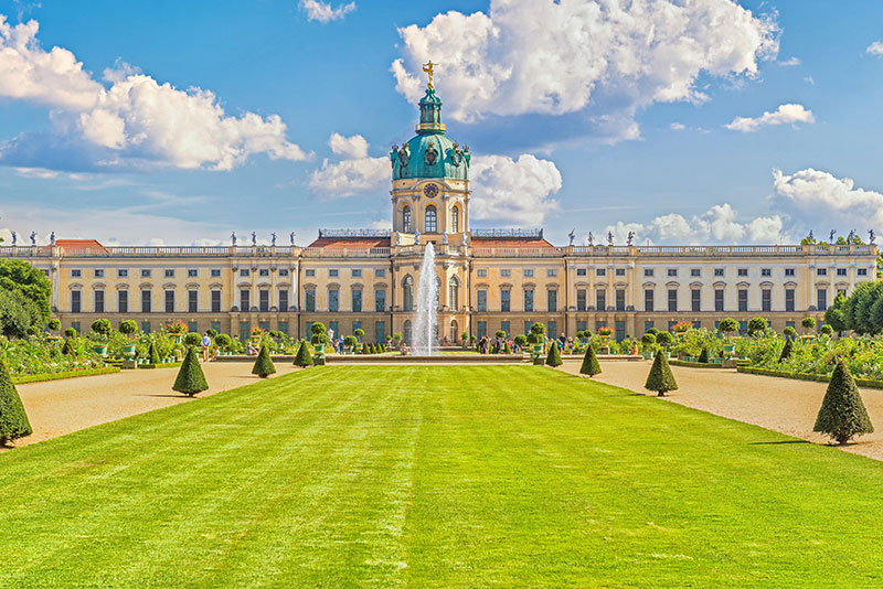 Cung điện Hoàng gia Charlottenburg Palace