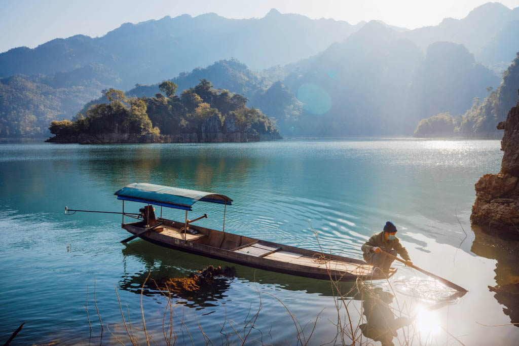 Cảnh đẹp thiên nhiên hùng vĩ ở hồ Na Hang, Tuyên Quang
