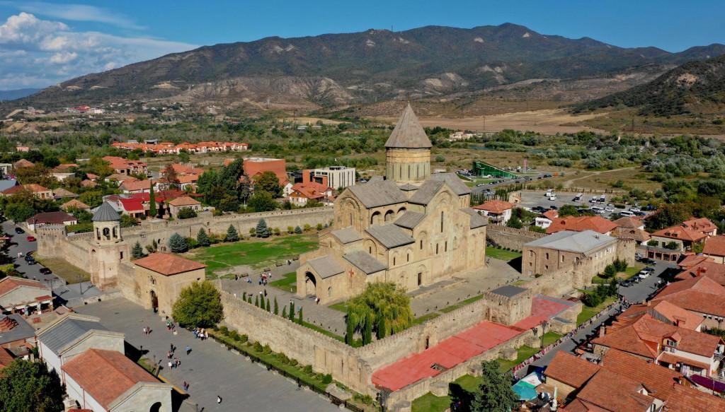 Mtskheta còn được gọi là "Jerusalem thứ hai" nhờ sở hữu Nhà thờ Svetitshoveli.